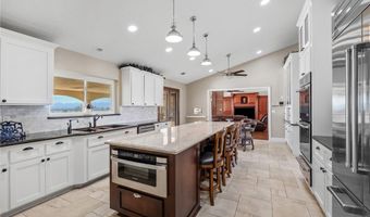 16878 Shirwaun Rd, Apple Valley, CA 92307