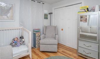 24 Southmayd St, Newport, RI 02840