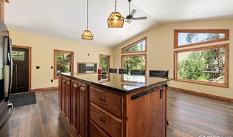 200 Falls Creek Dr, Bellvue, CO 80512