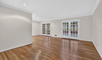 6035 CHATSWORTH Ln, Bethesda, MD 20814