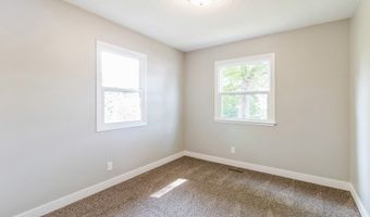 1533 Ridgewood Ave, Ames, IA 50010