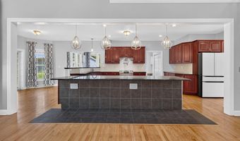 5 Normandy Sq, Guilderland, NY 12009