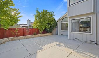 318 Redrock Dr, Antioch, CA 94509