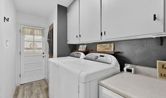 430 Abo Rd, Bosque Farms, NM 87068