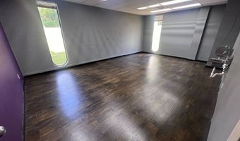 2500 W Broad 308, Athens, GA 30606
