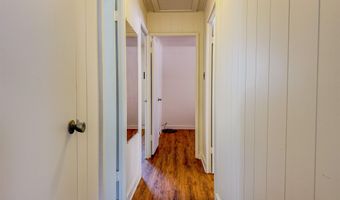 588 POHAKU St, Kahului, HI 96732