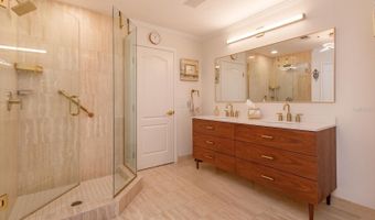 1110 W IVANHOE Blvd 9, Orlando, FL 32804