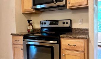 106 S Belfast Ave, Augusta, ME 04330