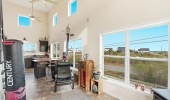 54 Beach Ave, Bayville, NJ 08721