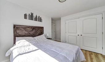 116 E Brittany Dr, Arlington Heights, IL 60004