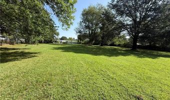 708 11th St, Barling, AR 72923