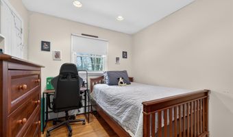 9 Eros Dr, Airmont, NY 10952