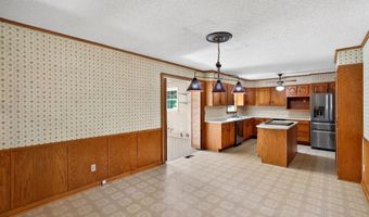 111 Highland Acres Dr, Boiling Springs, SC 29316