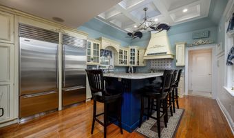 132 Coral St, Beach Haven, NJ 08008