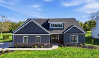 1908 Golfview Dr, Auburn, IN 46706