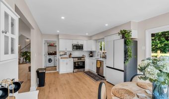 1309 Seaman Ave, Beachwood, NJ 08722
