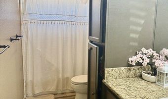 13375 Rincon Rd, Apple Valley, CA 92308