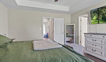 10676 N Oak Crest Dr, Biloxi, MS 39532