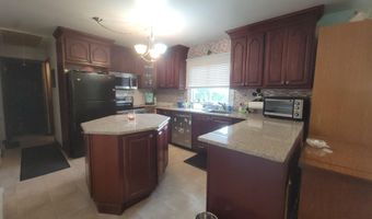 200 Pacific Ave, Beachwood, NJ 08722