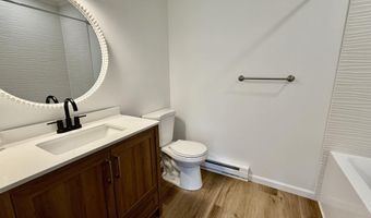 2004 Bayshore Rd Rd, Villas, NJ 08251