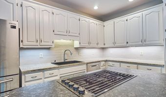 944 Southwick Dr, Alcoa, TN 37701