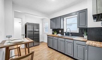 896 Indian Trl, Akron, OH 44314