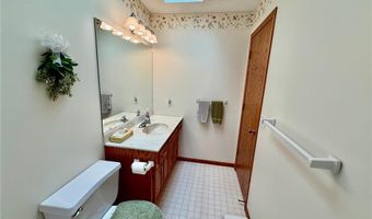 14401 Glenda Dr, Apple Valley, MN 55124