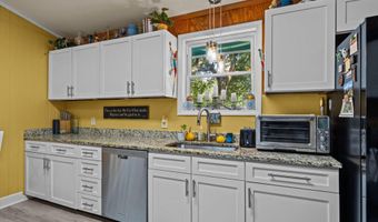 201 Hoop Pole Creek Dr, Atlantic Beach, NC 28512