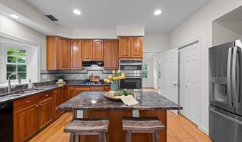 7016 FAWN TRAIL Ct, Bethesda, MD 20817