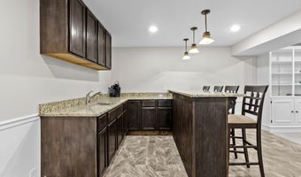 202 Edgewood Dr, Bardstown, KY 40004