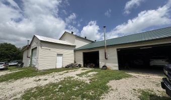 699 Ash Flat Dr, Ash Flat, AR 72513