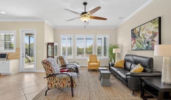6903 CRESTPOINT Dr, Apollo Beach, FL 33572