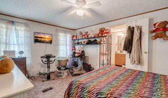262 Albacore Rd, Bonneau, SC 29431