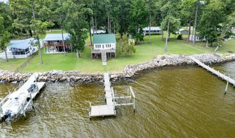 201 Hickory Point Dr, Aurora, NC 27806
