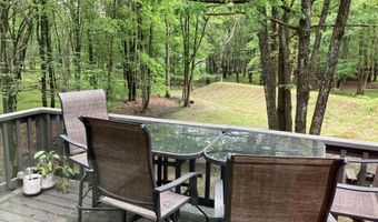 42 Hillcrest Dr, Albrightsville, PA 18210