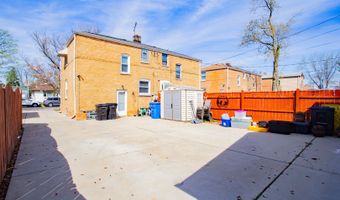 3853 N Pacific Ave, Chicago, IL 60634