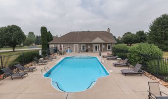 7362 Lake Lakota Pl 25, Indianapolis, IN 46217