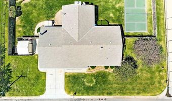 6124 Clarendon St, Bel Aire, KS 67220