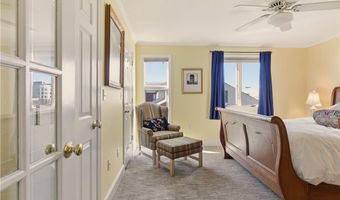 216 Goddard Row, Newport, RI 02840