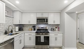 728 KENNEDY Blvd 1, Bayonne, NJ 07002