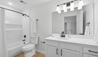 626 SHUG JORDAN Pkwy 9-104, Auburn, AL 36830