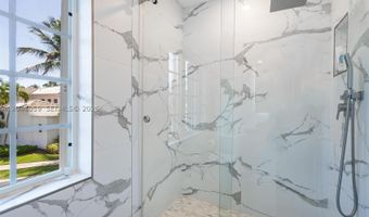 20940 NE 31st Pl, Aventura, FL 33180
