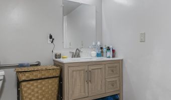 45 Sherwood Dr, Augusta, ME 04330