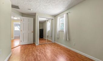 29 Maple Dr, Bedford, NH 03110