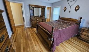 461 River Rd, Lincoln, RI 02865