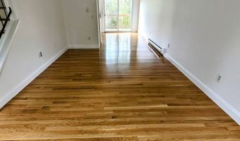 10 Scuppo Rd B10, Danbury, CT 06811