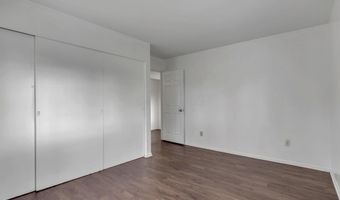 1752 S Hamilton Rd, Columbus, OH 43227