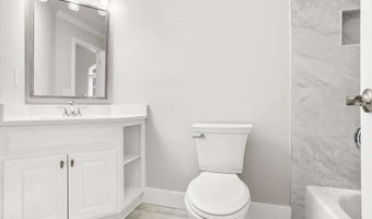 3425 Kingsland Cir, Berkeley Lake, GA 30096