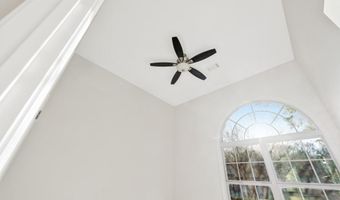 723 York View Dr, Auburn, GA 30011