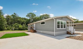 7368 NE BERWICK Dr #7, Ankeny, IA 50021